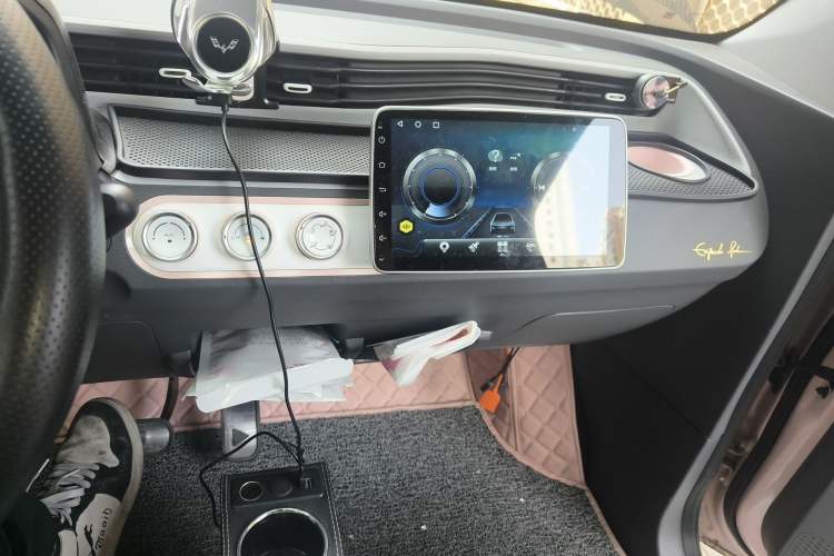 Used Wuling Hongguang MINIEV 2021 Macaron Premium Model – Lithium Iron Phosphate Audio And AC Panel