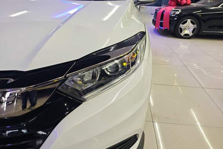 Used Honda Vezel 2020 1.5L CVT Pioneer Edition
