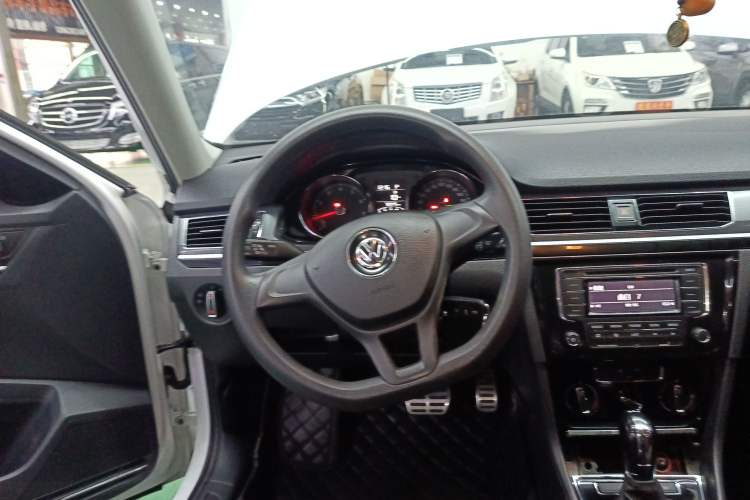 Used Volkswagen C-TREK 2017 230TSI DSG Comfort Version Steering Wheel