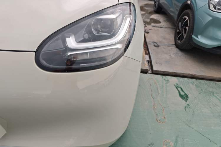 Used Wuling Bingo 2023 203km Light Edition Left Front Headlight