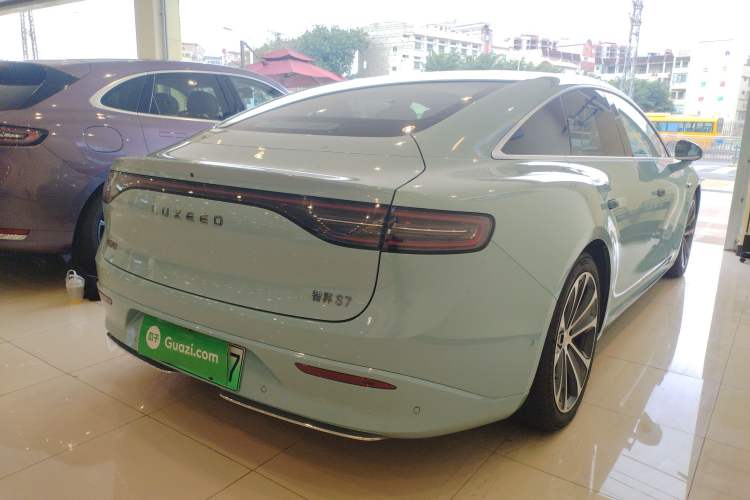 Used Hima Luxeed S7 2025 785 km Ultra
