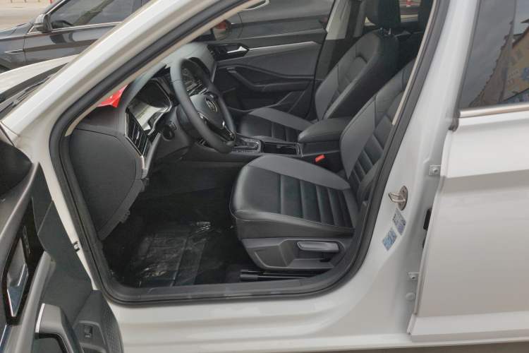 Used Volkswagen Sagitar 2019 200TSI DSG Comfort Version China VI Standard Left Front Seat