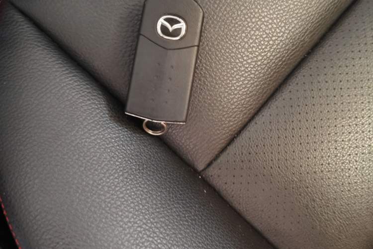 Used Mazda 6 2014 2.0L Automatic Classic Version
