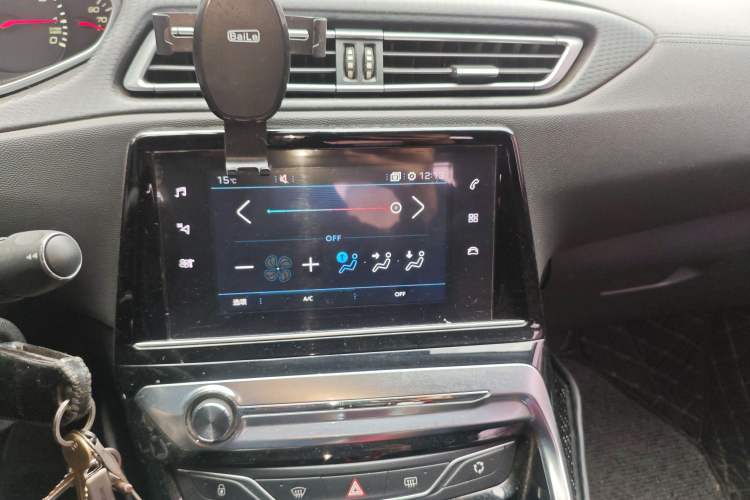 Used Peugeot 308 2016 1.6L Automatic Luxury Edition Audio And AC Panel