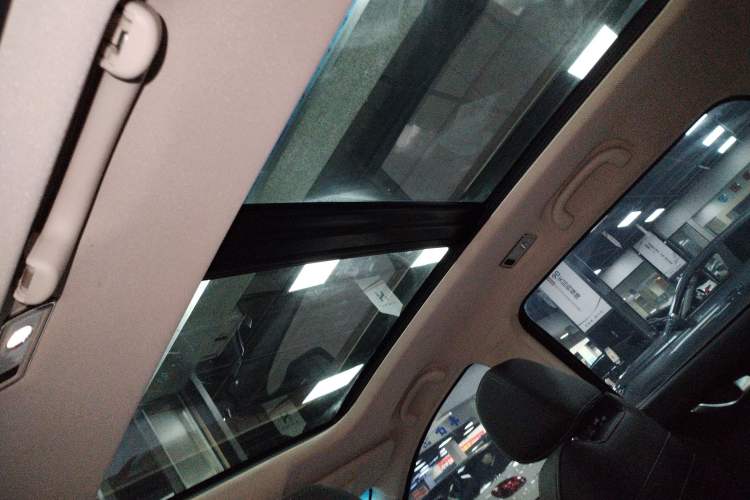 Used JETOUR X90 2019 1.6T DCT Luxury Touring Edition 7 Seats China VI Standard Headliner