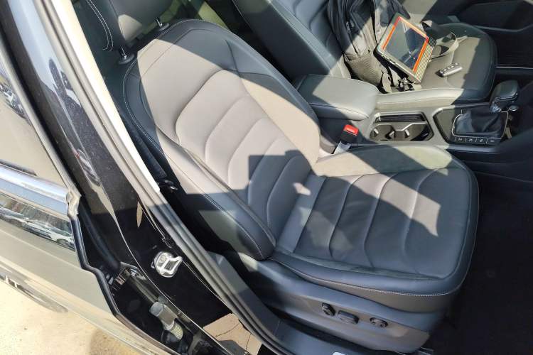 Used Volkswagen Tiguan L 2021 330TSI Automatic Two-Wheel Drive R-Line Enhanced Edition