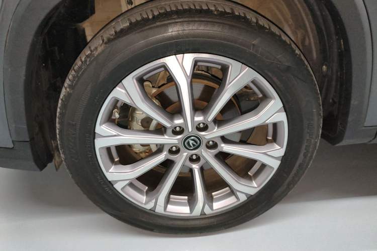 Used CHANGAN CS75 PLUS 2021 2.0T Automatic Pilot Version Left Front Wheel Hub