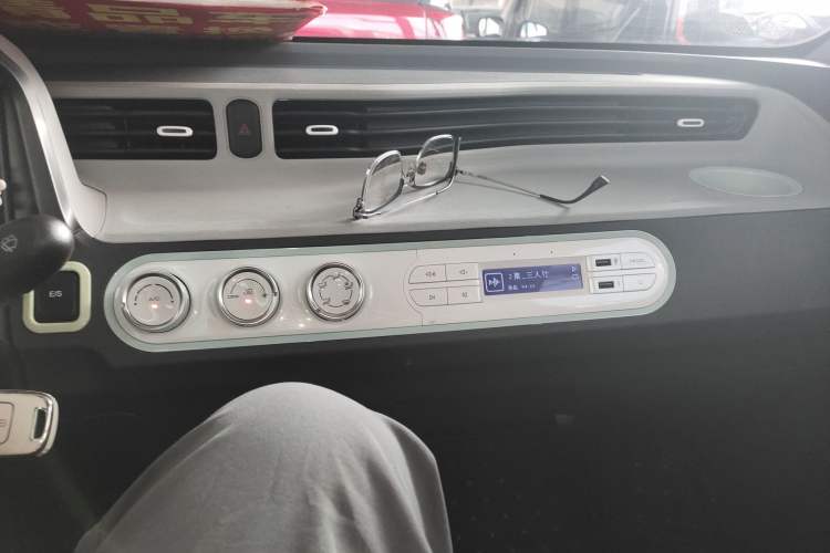 Used Wuling Hongguang MINIEV 2021 Macaron Fashion Model Lithium Iron Phosphate