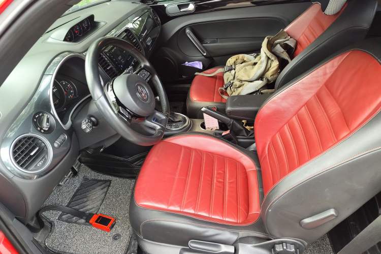 Used Volkswagen Beetle 2013 1.4TSI Luxury Model Left Front Seat