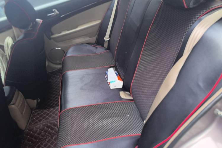 Used Chevrolet Epica 2010 1.8 Luxury Edition MT Left Rear Seat