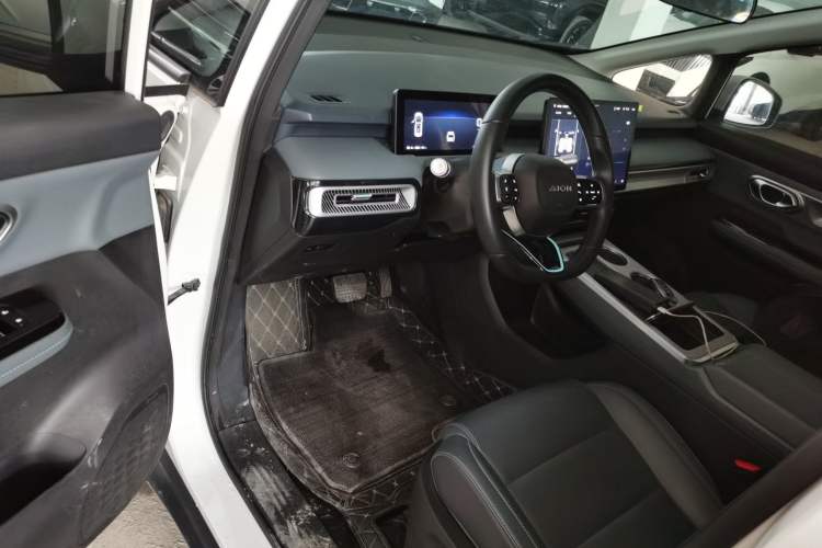 Used AION Y 2024 Plus 510 Intelligent Driving Version Driver Seat