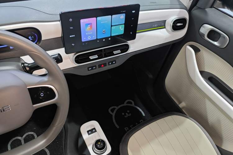 Used Geely Galaxy Panda 2025 210km Panda Kart Audio And AC Panel