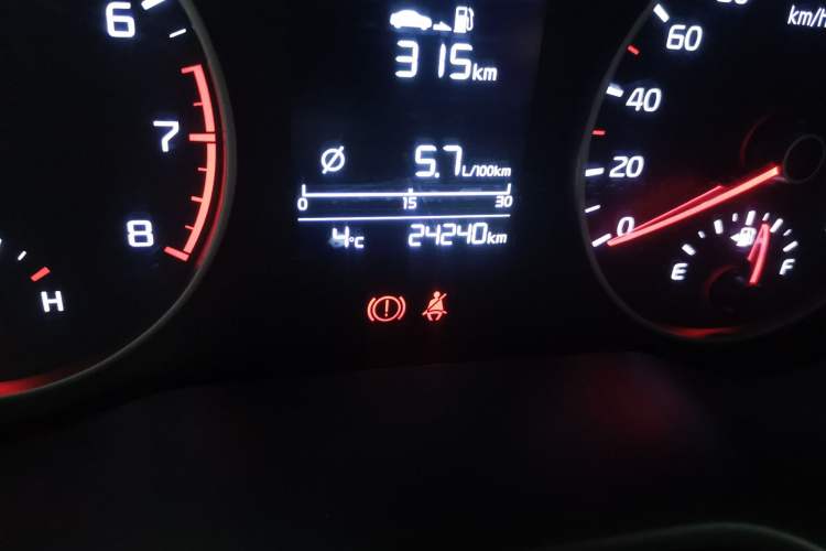 Used Kia K2 2017 Sedan 1.4L Manual Transmission 15th Anniversary Special Edition GLS Odometer Close Up