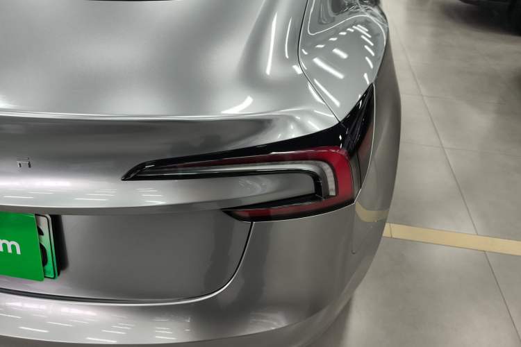 Used Tesla Model 3 2023 Long-Range All-Wheel-Drive Version