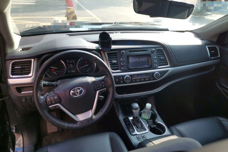 Used Toyota Highlander 2018 2.0T Four-Wheel Drive Luxury Edition 7 Seats China V Emission Standard
