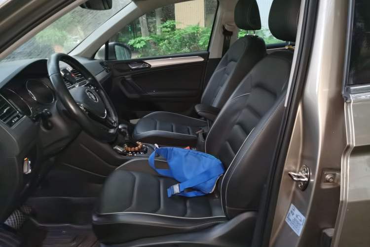 Used Volkswagen Tiguan L 2018 Revised 330TSI Automatic Two-Wheel Drive Flagship Edition Left Front Seat