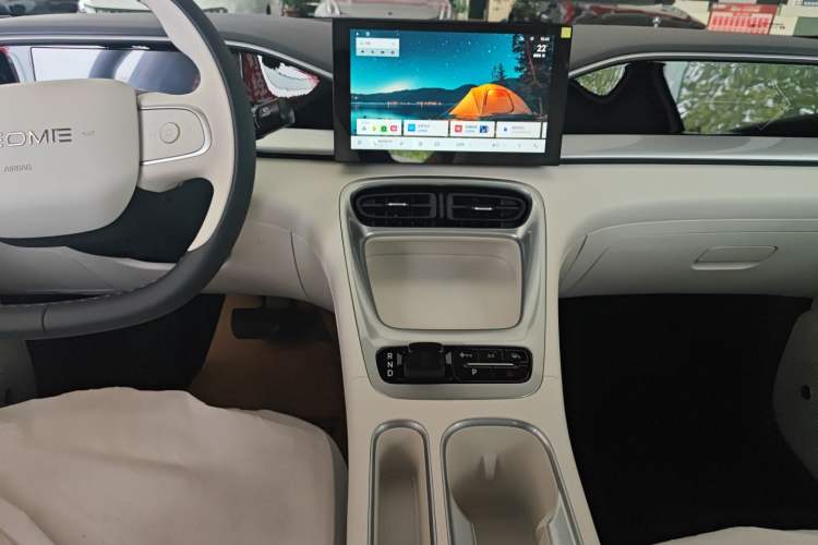 Used Geely Galaxy Geome 2026 Model 310km Youth Edition Audio And AC Panel