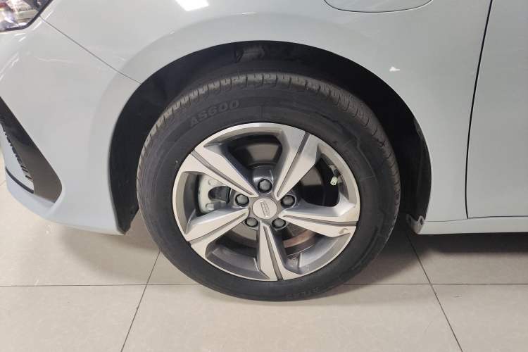 Used Geely Auto Emgrand L HiP 2024 Longteng Edition 1.5TD-DHT Pro 100KM Superior Model
