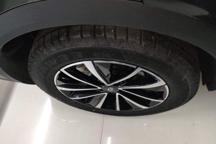 Used CHANGAN NEVO Q05 2025 Truly Delicious Version 125 Leading-Edge Edition Right Rear Wheel Hub