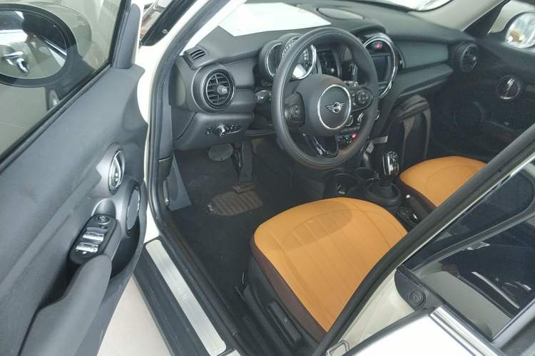 Used MINI MINI 2021 1.5T ONE Five-Door Version