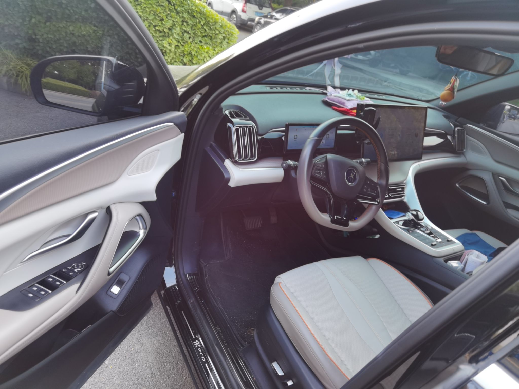 BYD Song Pro New Energy 2024 HONOR Edition DM-i 110KM Excellence Model — снимка 16