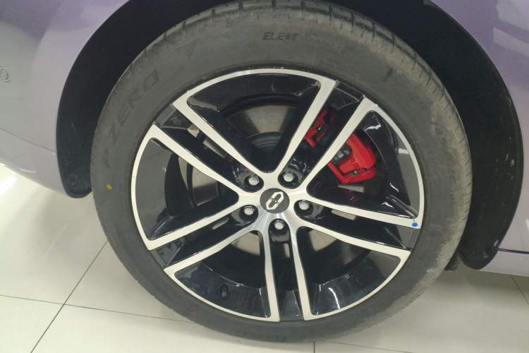 Used Hima AITO M5 2025 Extended-Range Ultra All-Wheel-Drive Version Exterior 5