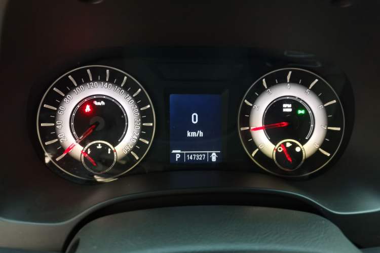 Used Roewe 950 2012 2.0L Elegant Edition
