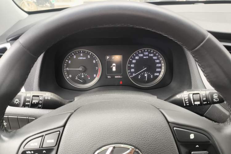 Used Hyundai Tucson 2015 1.6T Dual-Clutch Two-Wheel-Drive Smart Model