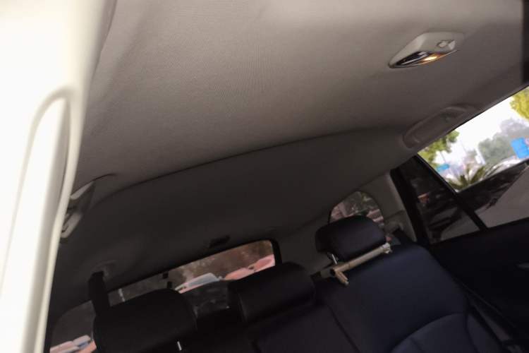 Used Subaru Outback 2014 2.5i Yashang Sport Edition Headliner