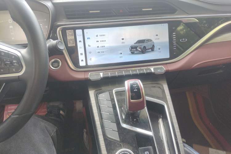 Used Geely Auto Emgrand X7 Sport 2022 Boyue X 1.8TD DCT ZhiZun Edition
