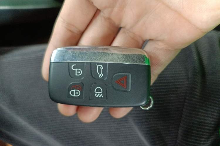 Used Land Rover Discovery Sport 2016 2.0T HSE Vehicle Key