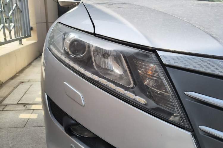 Used Honda Crosstour 2012 2.4L Luxury Edition
