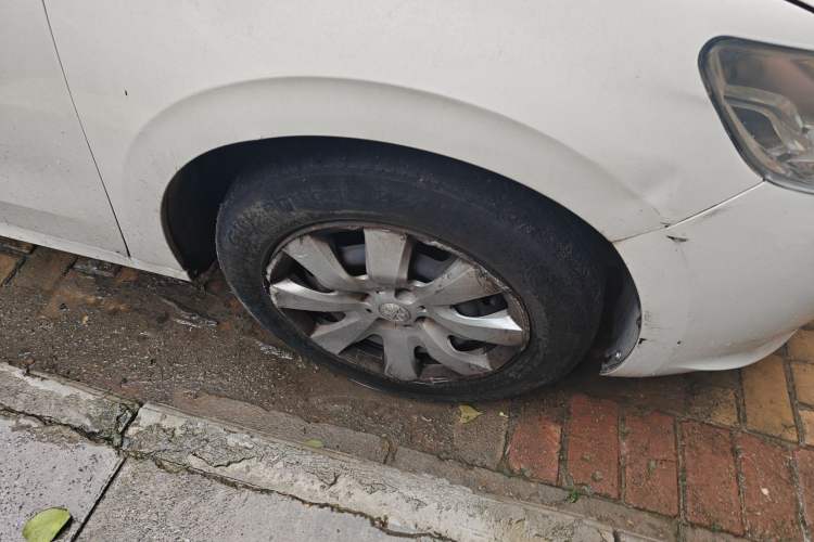 Used Peugeot 301 2016 1.6L Manual Comfort Edition Right Front Wheel Hub