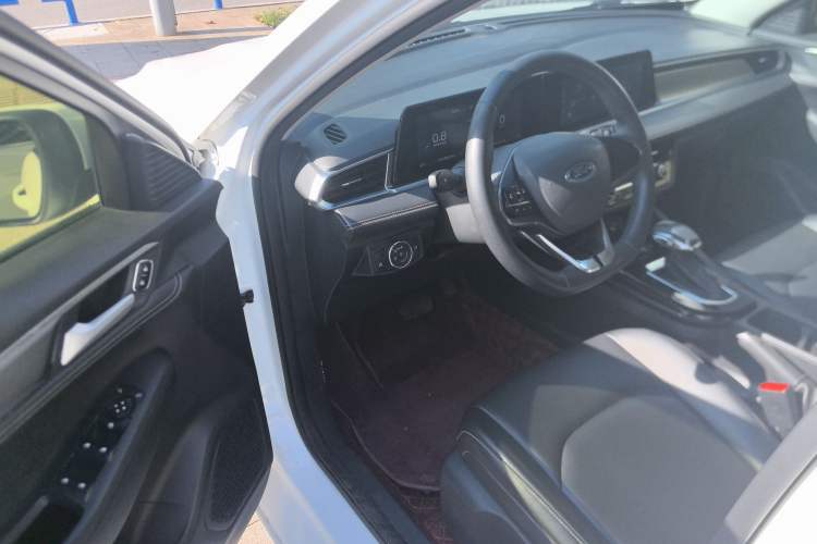 Used Ford Escort 2021 1.5L Automatic Diamond Edition Driver Seat