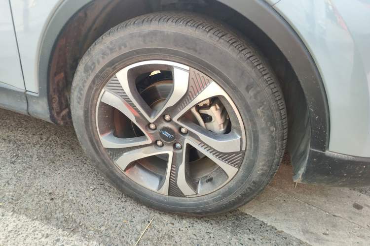 Used CHANGAN OSHAN COSPro 2021 1.5T Manual Flagship 7-Seater Right Front Wheel Hub