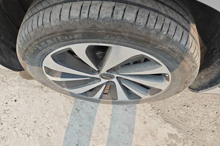 Used BYD Sealion 06 New Energy 2025 Model EV 520 Navigation Edition Left Front Wheel Hub