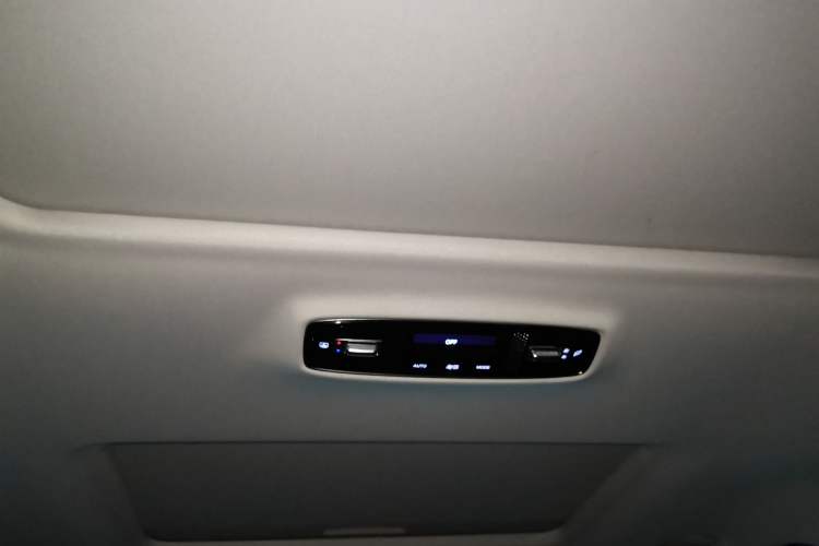 Used Roewe iMAX8 2021 400TGI Flagship Edition