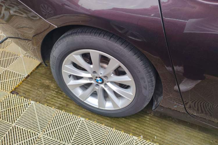 Used BMW 5 Series GT 2015 528i Leading Model Right Rear Wheel Hub