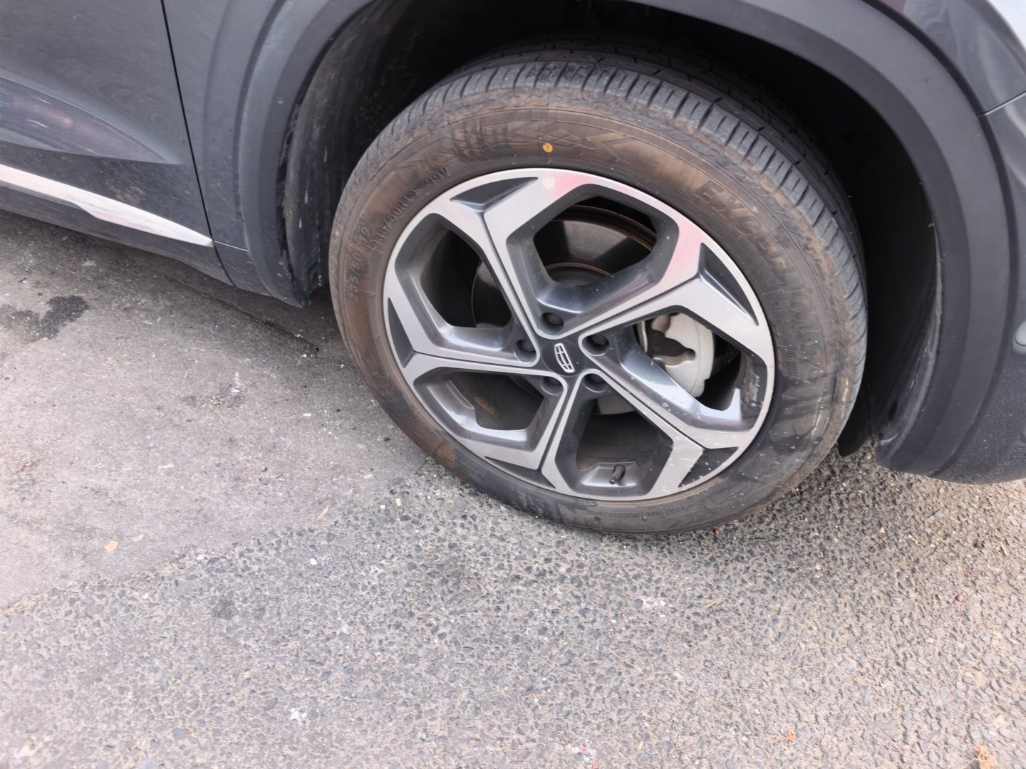 Geely Auto Monjaro L 2024 2.0TD DCT EVO Two-Wheel Drive Long-Range Version — снимка 5