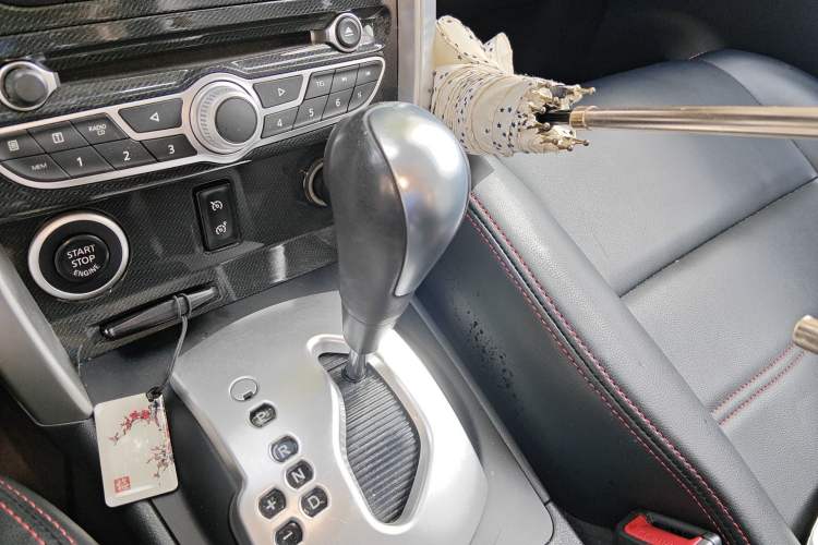 Used Renault Koleos 2013 2.5L Two-Wheel-Drive Urban Edition
