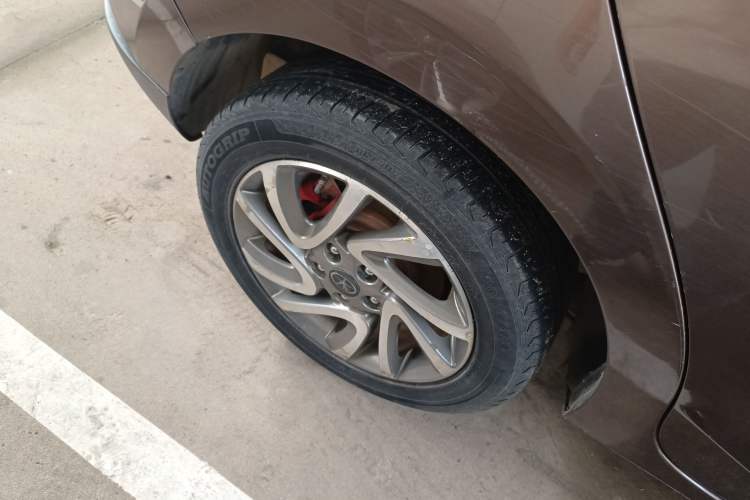 Used JAC Group Refine S2 2015 1.5L CVT Luxury Smart Version