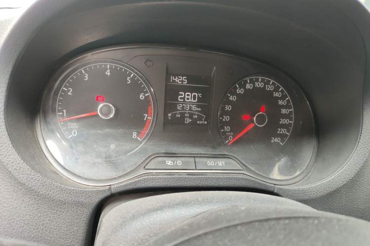 Used Volkswagen Polo 2016 1.4L Manual Fashion Model