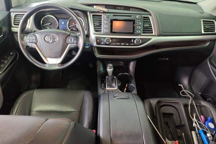 Used Toyota Highlander 2015 2.0T Four-Wheel Drive Luxury Edition 7-Seater