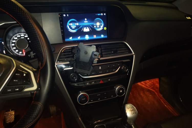 Used Leopaard CS10 2015 2.0T Manual Supreme Edition
