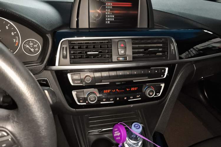 Used BMW 3 Series 2017 320Li Fashion Model Audio And AC Panel