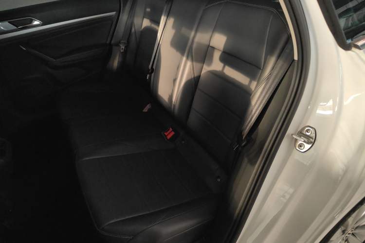 Used Volkswagen Lavida 2019 1.5L Automatic Comfort Edition China VI Standard Left Rear Seat