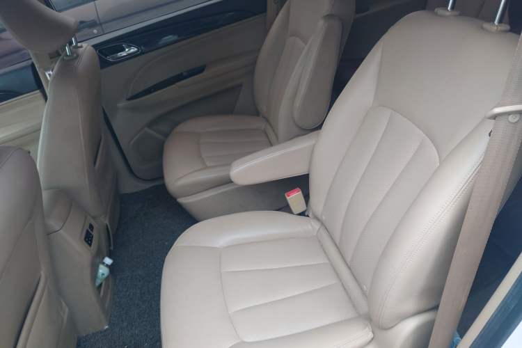 Used Baojun 730 2016 1.5L Manual Comfort Version 7 Seats China V Emission Standard
