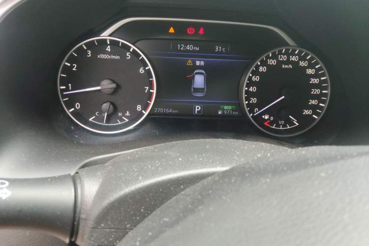 Used Nissan Murano 2015 2.5L XL Two-Wheel Drive Smart Edition Odometer Close Up