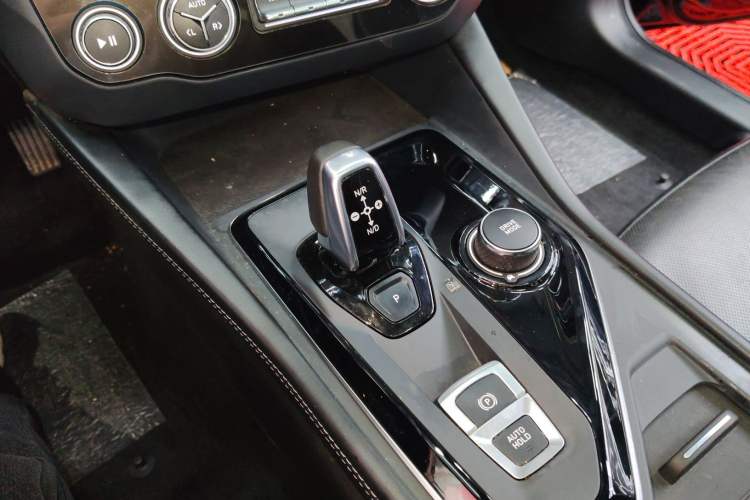 Used Lynk & Co 03 2022 2.0TD DCT JingPro Gear Lever