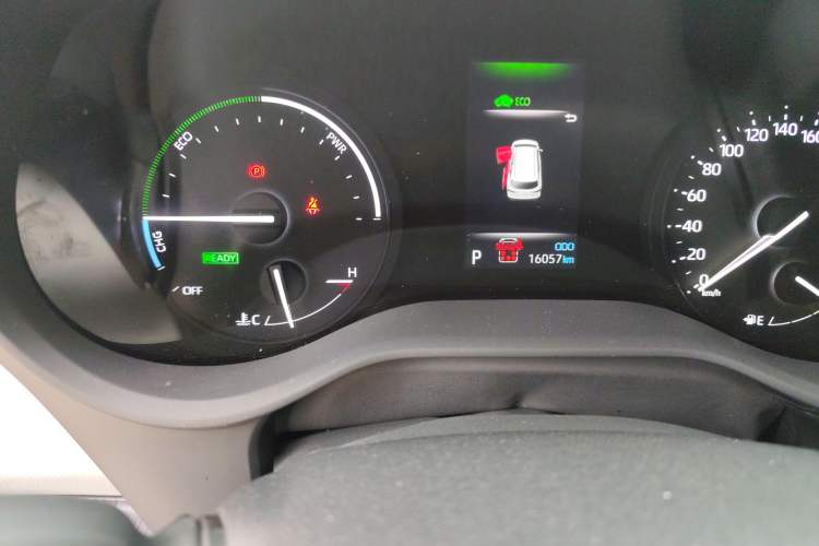 Used Toyota SIENNA 2023 2.5L Hybrid Comfort Edition Odometer Close Up